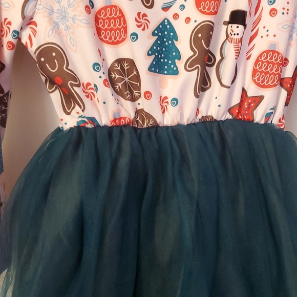 Festive Holiday Dress with Tulle Skirt - Picture 6 of 9